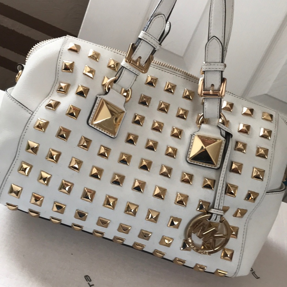 White Michael kors purse
